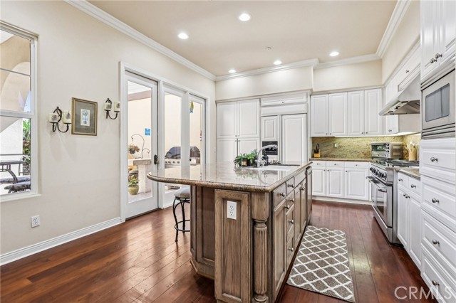 21254 Lorca Circle, Huntington Beach CA: https://media.crmls.org/medias/eb7cd45b-3a25-4be4-bf8d-caaacb6512a3.jpg