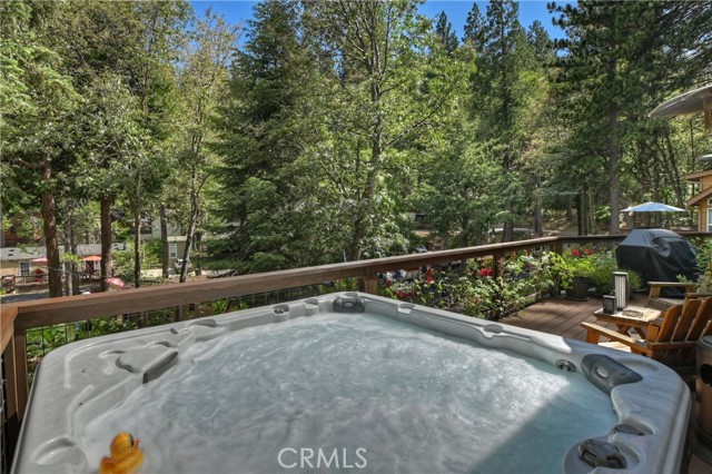 Detail Gallery Image 10 of 36 For 27500 State Highway 189, Lake Arrowhead,  CA 92352 - 2 Beds | 1 Baths