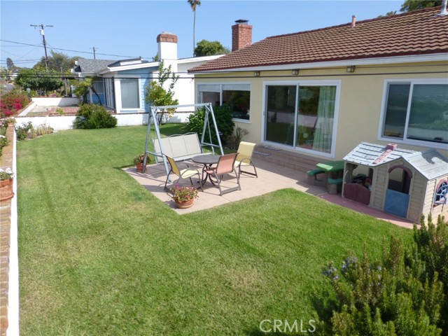 241 Paseo De Granada, Redondo Beach CA: https://media.crmls.org/medias/eb7d6dfb-5150-47f5-ad76-0670b18c5974.jpg