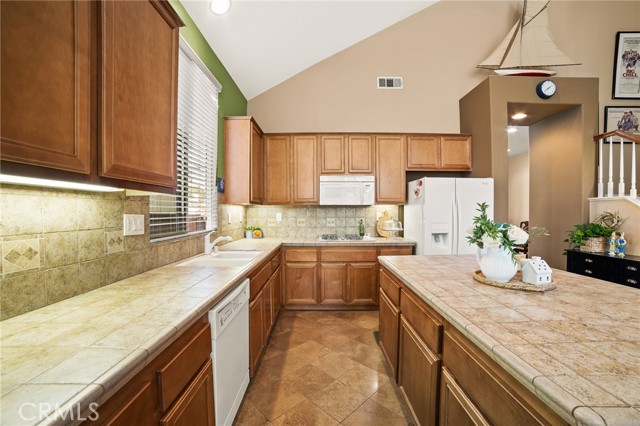 Detail Gallery Image 12 of 38 For 36326 Mustang Spirit Ln, Wildomar,  CA 92595 - 4 Beds | 3 Baths