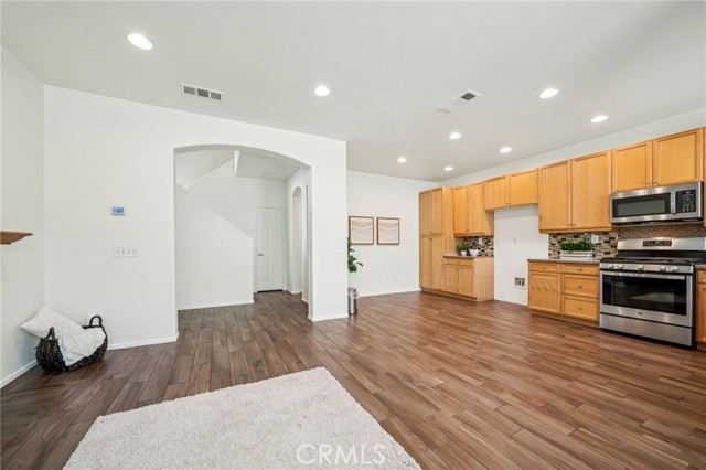 Detail Gallery Image 14 of 53 For 9758 Alton Dr, Rancho Cucamonga,  CA 91730 - 3 Beds | 2/1 Baths