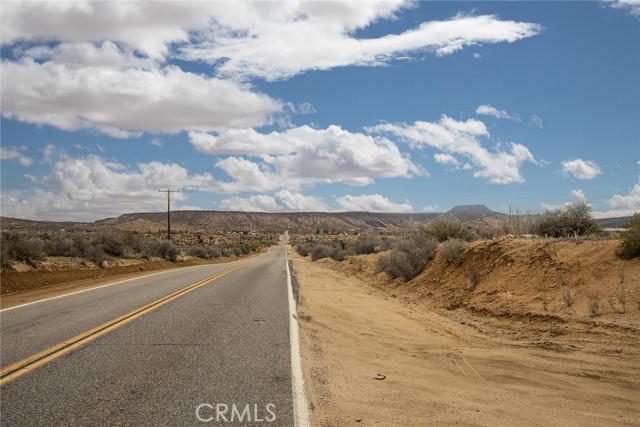 Detail Gallery Image 4 of 21 For 4444 Sagebrush, Pioneertown,  CA 92268 - – Beds | – Baths