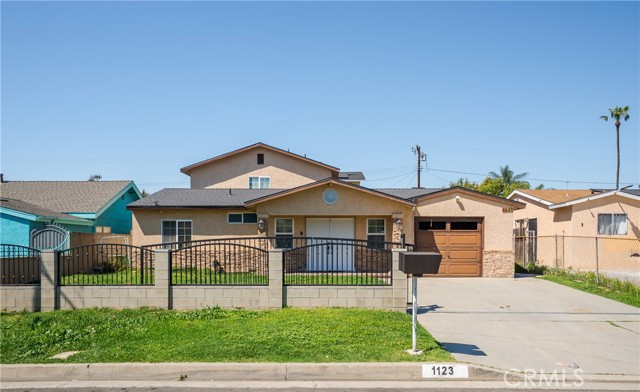 Front Image Thumbnail for CRTR26064527