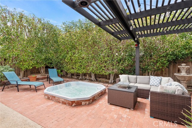 Detail Gallery Image 30 of 34 For 347 E 18th St #C,  Costa Mesa,  CA 92627 - 3 Beds | 2/1 Baths