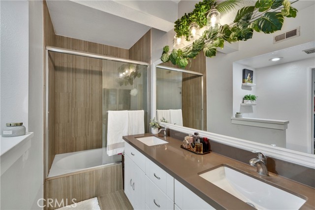 Detail Gallery Image 7 of 32 For 17151 Corbina Ln #206,  Huntington Beach,  CA 92649 - 2 Beds | 1 Baths