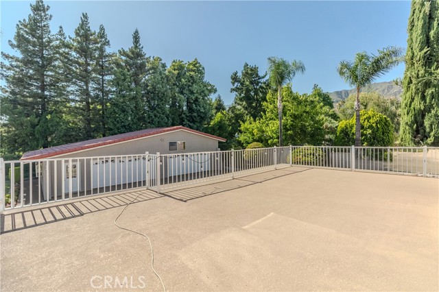 2241 N 1st Avenue, Upland CA: https://media.crmls.org/medias/eb8031f8-e977-4806-a433-d5ace5f840c1.jpg