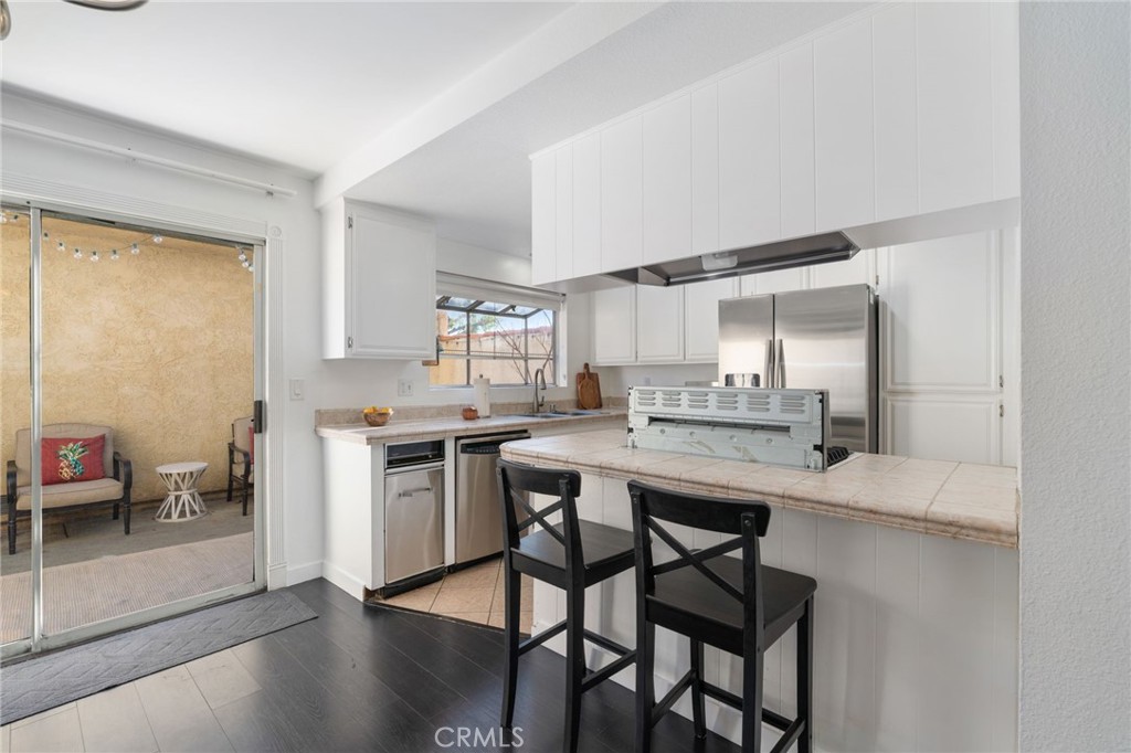 MLS #CV25226106 image #8