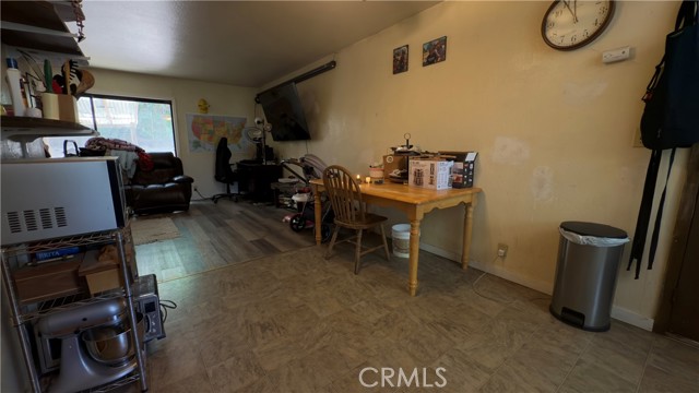 25248 Robinson Road, Willits CA: https://media.crmls.org/medias/eb809039-87c5-48cb-a635-078f08a77af8.jpg