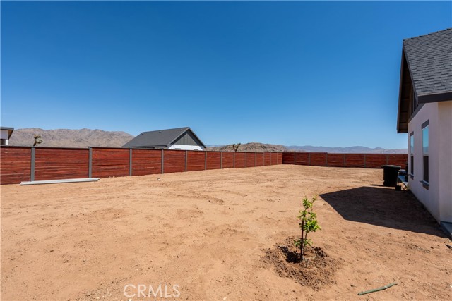 23670 Shirwaun, Apple Valley CA: https://media.crmls.org/medias/eb80f926-e691-4ee8-b1eb-d65836d1727f.jpg
