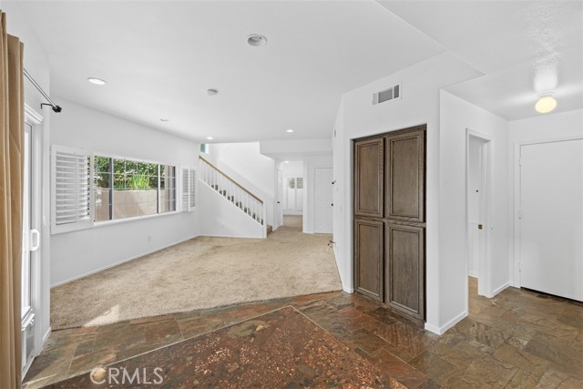1072 Pan Ct., Thousand Oaks CA: https://media.crmls.org/medias/eb816792-d3b1-4619-9aa5-3be3103ab481.jpg