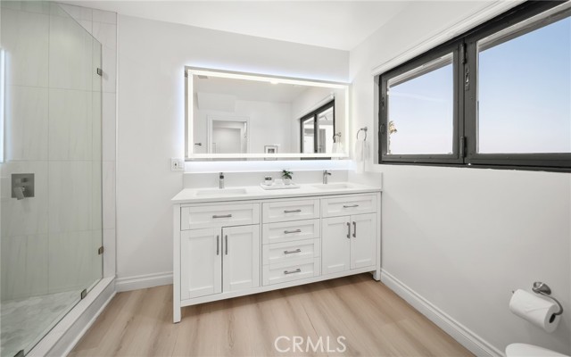 Detail Gallery Image 99 of 200 For 7930 Vulcan Dr, Los Angeles,  CA 90046 - 7 Beds | 8/1 Baths