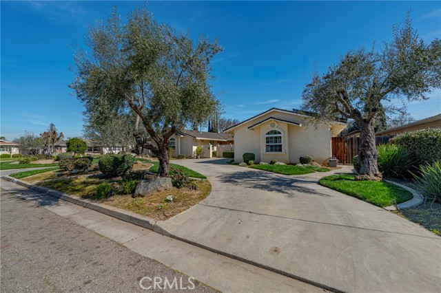 Detail Gallery Image 4 of 60 For 1282 Carolina, Merced,  CA 95340 - 4 Beds | 3 Baths