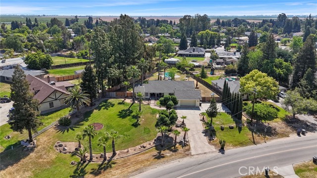 18691 Varden Drive, Madera CA: https://media.crmls.org/medias/eb833443-d4a3-4fac-bcda-c32aedadc729.jpg
