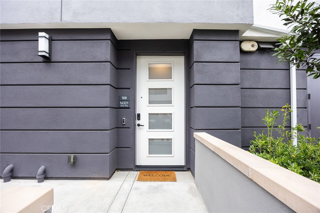 Eb8364c3 Da3d 45bc B6c2 78f5632e2900