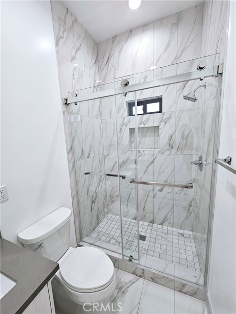 Detail Gallery Image 16 of 25 For 2581 Windsor Ave, Altadena,  CA 91001 - 3 Beds | 3 Baths