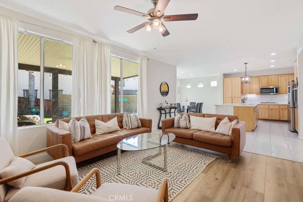 MLS #OC25166574 img 8