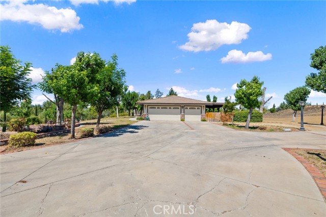 Image 5 of 58 For 41050 Mesa Robles Circle