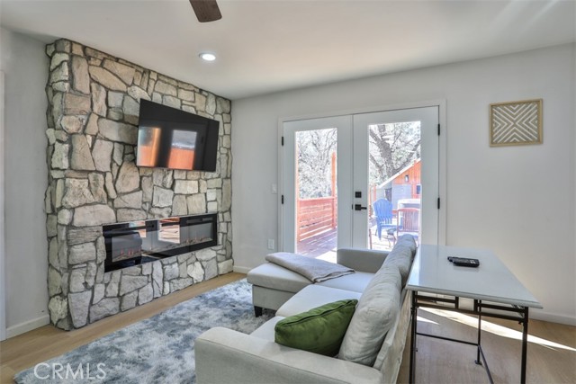 Detail Gallery Image 11 of 57 For 672 Talmadge, Big Bear Lake,  CA 92315 - 3 Beds | 2/1 Baths