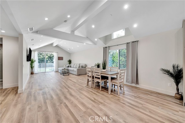 Detail Gallery Image 3 of 54 For 6743 Colgate Ave, Los Angeles,  CA 90048 - 4 Beds | 3/1 Baths