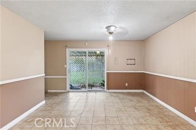 https://media.crmls.org/medias/eb8525ed-f897-4946-b600-aa5ec113636d.jpg?preset=X-Large