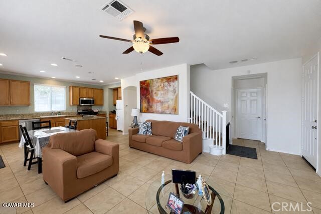 Detail Gallery Image 9 of 33 For 16149 Crespin Ct, Victorville,  CA 92394 - 4 Beds | 3 Baths