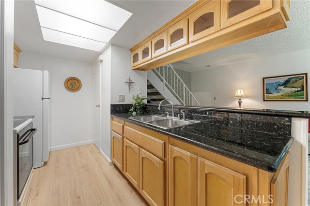 Detail Gallery Image 10 of 27 For 978 W Calle Del Sol #2,  Azusa,  CA 91702 - 2 Beds | 1 Baths