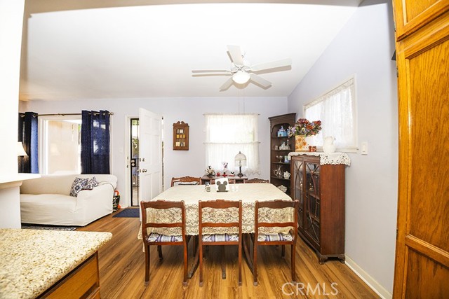 Detail Gallery Image 12 of 46 For 71 W Dameron, Long Beach,  CA 90805 - 3 Beds | 2 Baths