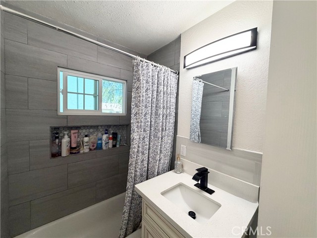 2404 Roxbury Dr, San Bernardino, CA 92404 photo 8