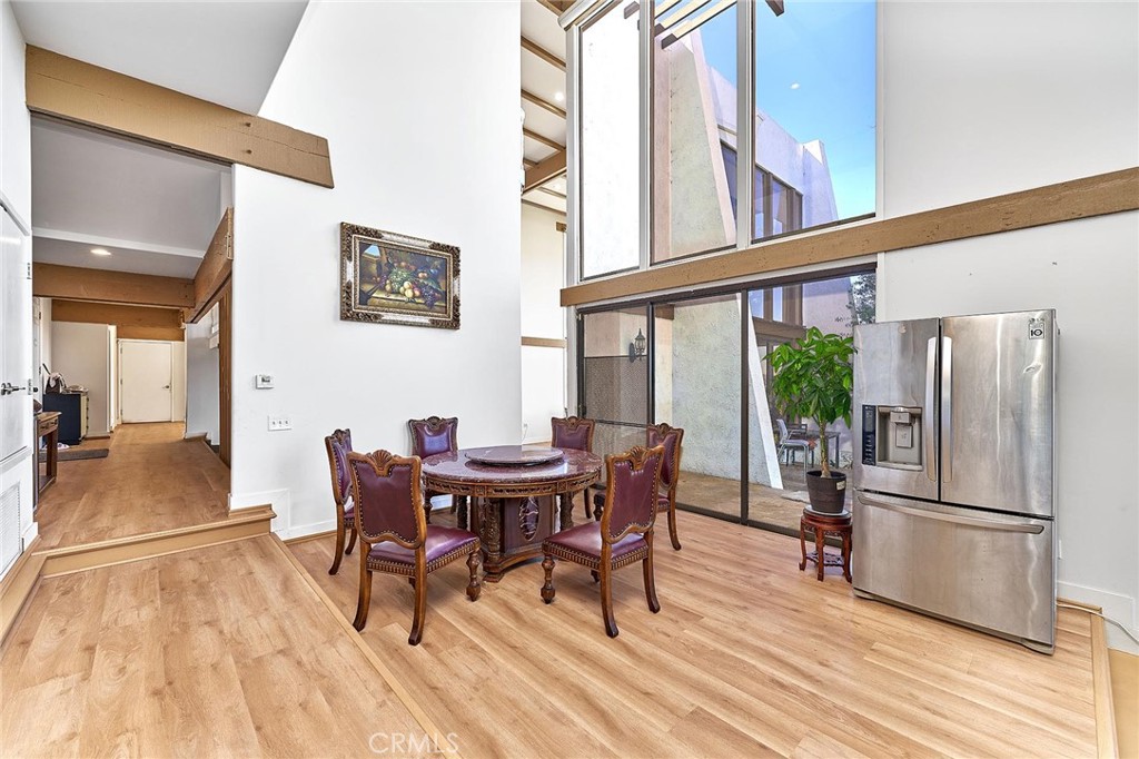 MLS #WS25235049 image #15