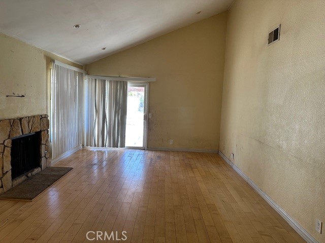 76 Ilex Drive, Newbury Park CA: https://media.crmls.org/medias/eb87bd0b-b8b8-4fdf-8b48-9c50000c09e0.jpg