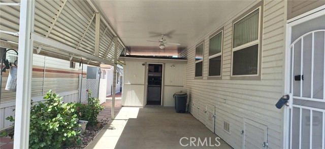846 Birch Drive, San Jacinto CA: https://media.crmls.org/medias/eb8869e9-e219-4332-9462-eb0c4f384361.jpg