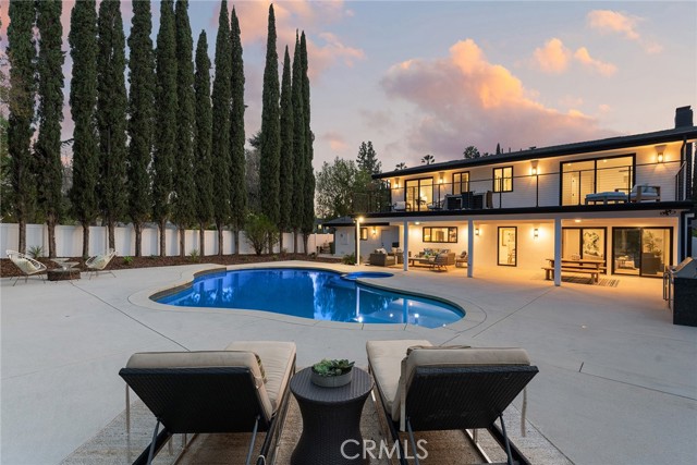 Detail Gallery Image 40 of 57 For 5630 Blanco Ave, Woodland Hills,  CA 91367 - 4 Beds | 4/1 Baths