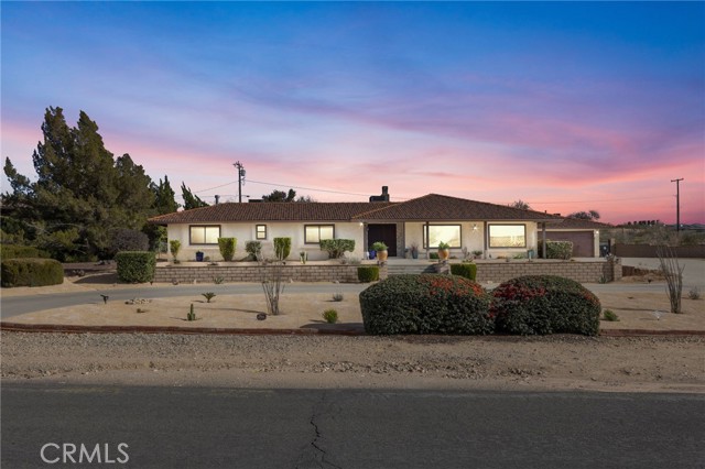 Detail Gallery Image 3 of 75 For 19978 Eyota, Apple Valley,  CA 92308 - 4 Beds | 3 Baths