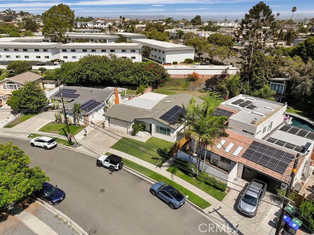6619 Alcala Knolls Drive, San Diego CA: https://media.crmls.org/medias/eb8997de-be31-472f-a0fc-90b52aef4074.jpg