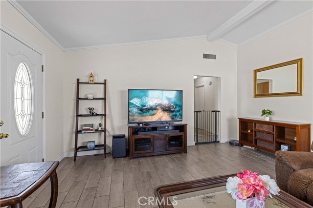 83092 Dillon Avenue, Indio CA: https://media.crmls.org/medias/eb89a5c3-f131-4946-931e-a46467cce1c2.jpg