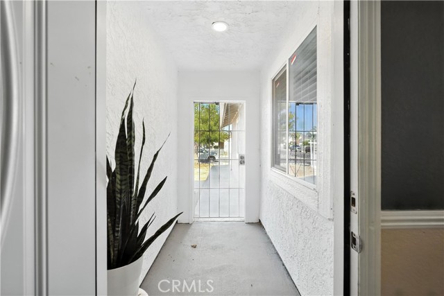 Detail Gallery Image 3 of 31 For 37525 Christina Ct, Palmdale,  CA 93552 - 3 Beds | 2 Baths
