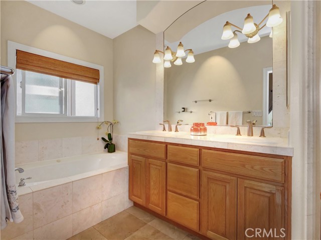 2604 Voorhees Avenue, Redondo Beach, California 90278, 4 Bedrooms Bedrooms, ,2 BathroomsBathrooms,Residential,Sold,Voorhees,PV22133331