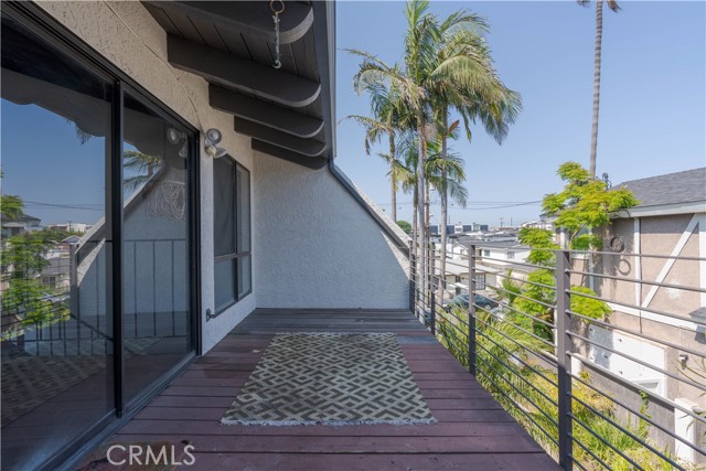 2108 Rockefeller Lane, Redondo Beach, California 90278, 2 Bedrooms Bedrooms, ,3 BathroomsBathrooms,Residential,Sold,Rockefeller,PW21165065