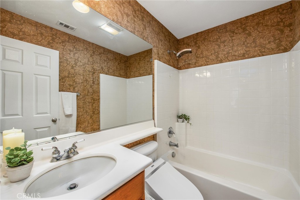 MLS #IV25234835 image #5