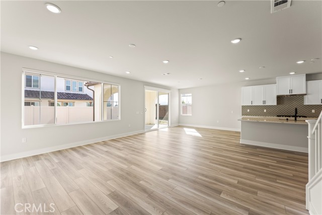 Detail Gallery Image 11 of 41 For 16717 Dara Ave, Chino,  CA 91708 - 5 Beds | 3 Baths