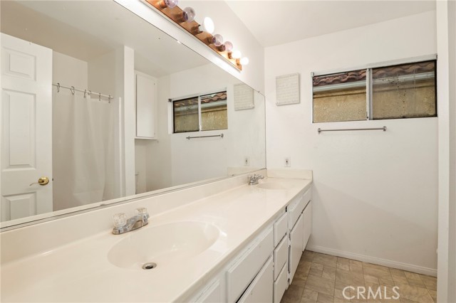 Detail Gallery Image 25 of 31 For 8755 Cedar St, Bellflower,  CA 90706 - 3 Beds | 2/1 Baths