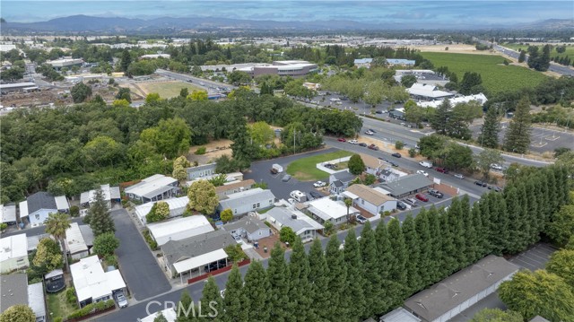 5250 Whispering Creek Drive, Santa Rosa CA: https://media.crmls.org/medias/eb8d599b-5c4b-4221-8fb5-9cf0ce5c3051.jpg