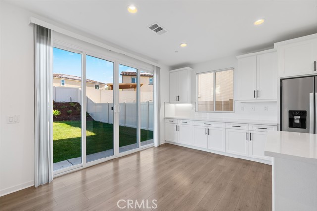 Detail Gallery Image 12 of 44 For 23798 Solaris Ct, Corona,  CA 92883 - 4 Beds | 3 Baths