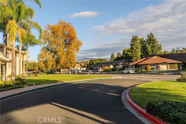 Detail Gallery Image 29 of 50 For 19204 Avenue of the Oaks #E,  Newhall,  CA 91321 - 2 Beds | 2 Baths