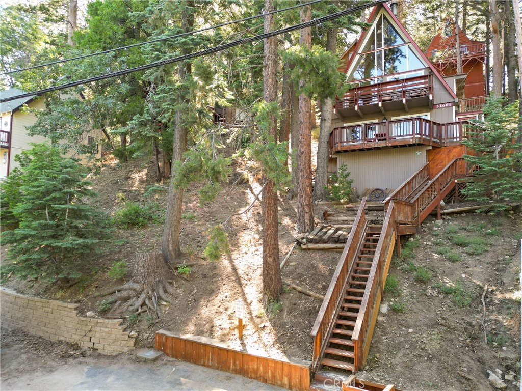 https://media.crmls.org/medias/eb8e4507-60d1-4828-a835-8f64529b9130.jpg?preset=X-Large