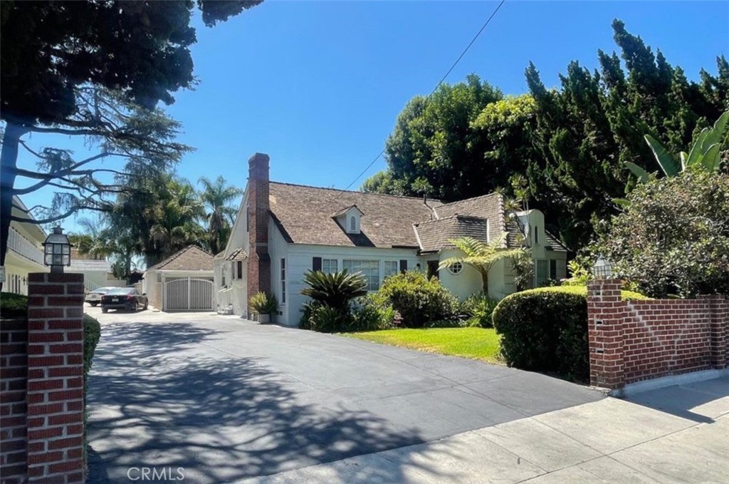 10440 Downey Avenue, Downey, CA 90241