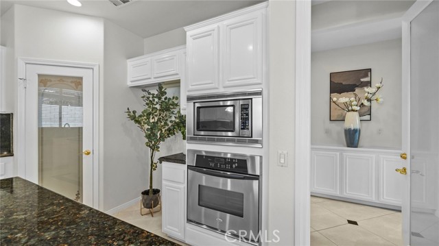 Detail Gallery Image 19 of 63 For 13768 Amberview Pl, Corona,  CA 92880 - 6 Beds | 5 Baths