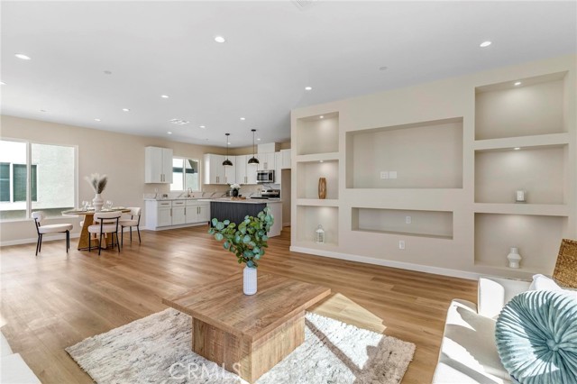 Image 11 of 50 For 26987 Lakeview Drive