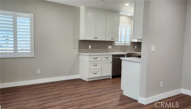 Detail Gallery Image 5 of 21 For 17020 Purche Ave, Torrance,  CA 90504 - 3 Beds | 2 Baths