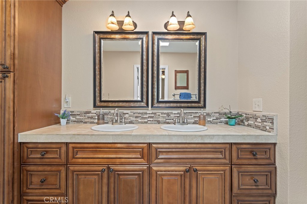 MLS #CV25195047 image #8